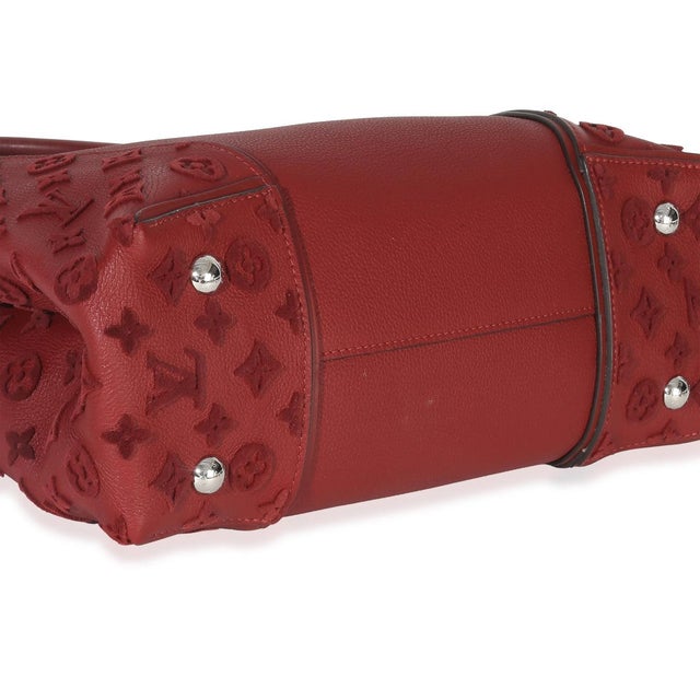 Red Tuffetage Veau Cachemire Tote W MM For Sale In New York - Image 6 of 8