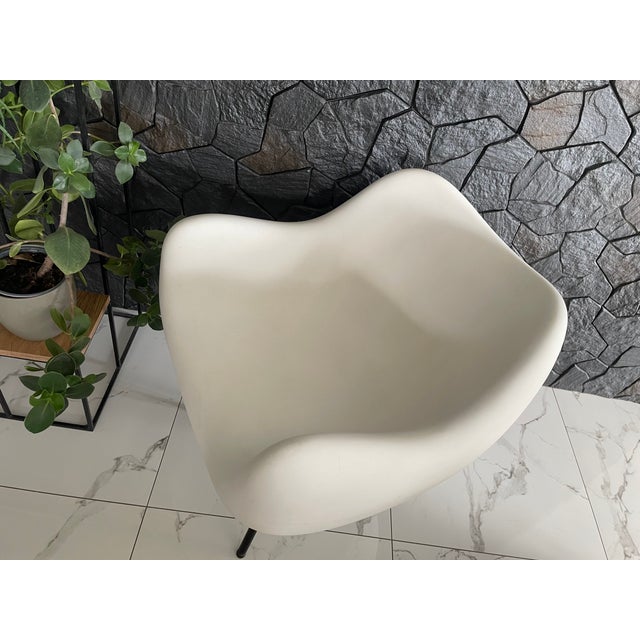 20th Century Modernism Matte White RM58 Armchair by Vzór for Roman Modzelewski For Sale - Image 9 of 18