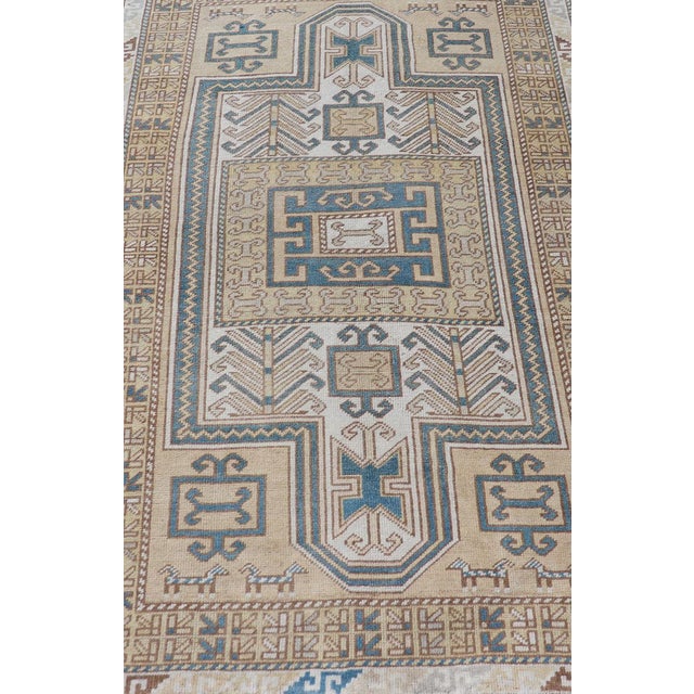 1940s Vintage Turkish Medallion Oushak Rug in Blue, Mocha, and Taupe Measures 3'5"x5'8" For Sale - Image 5 of 10