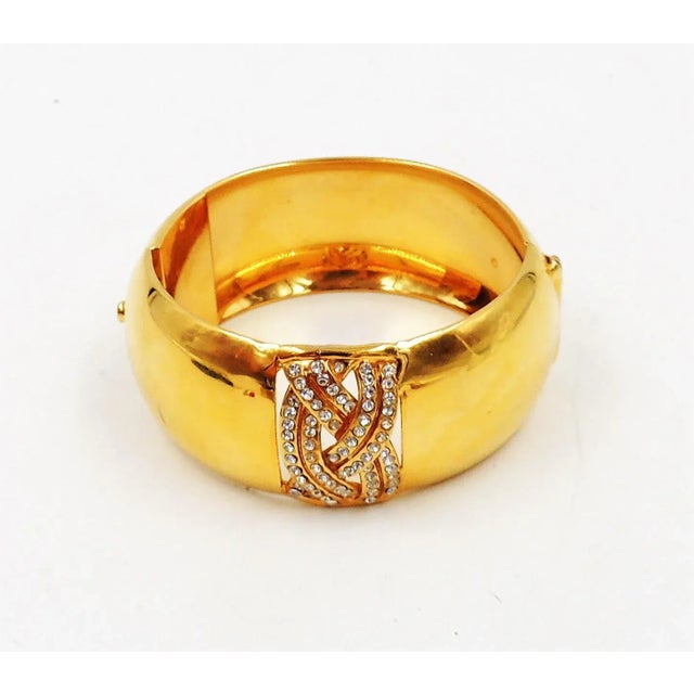 Modern Vintage 1980s Signed Bijoux Cascio Italy Goldtone Clear Rhinestone Cuff Bracelet For Sale - Image 3 of 9
