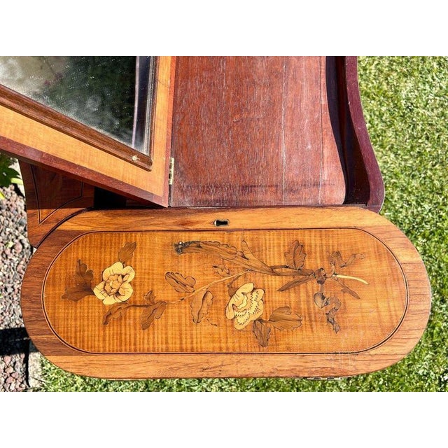 Wood Louis XV Marquetry Dressing Table For Sale - Image 7 of 13