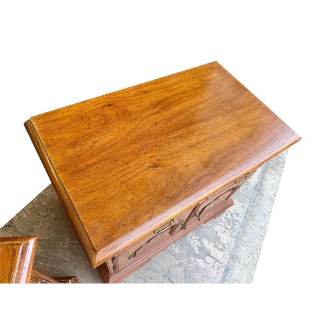 Wood Pair of Vintage Thomasville French Country Brown Nightstands For Sale - Image 7 of 7