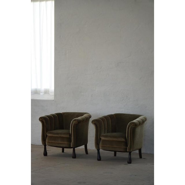 Textile Mid-20th Century Danish Shell Lounge Chairs in Green Velvet, 1940s, Set of 2 For Sale - Image 7 of 18