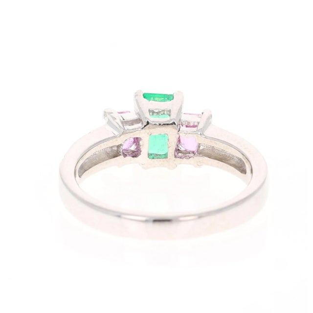 1.54 Carat Emerald Pink Sapphire Diamond White Gold Three-Stone Ring, Size 7 For Sale - Image 4 of 5