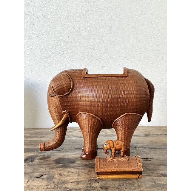 This delightful vintage elephant box is a masterclass in the intricate "Shanghai weave" tradition, capturing the whimsical...