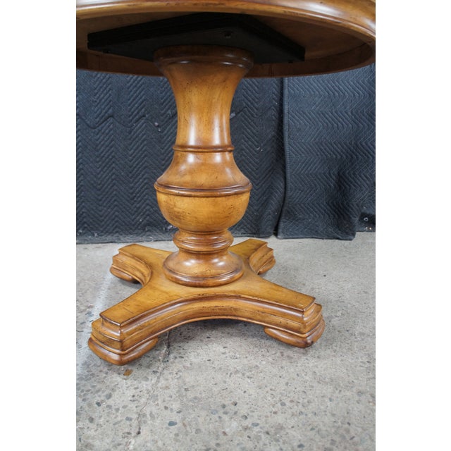 Late 20th Century Thomasville Hills of Tuscany Round Inlaid Walnut Quatrefoil Center Table Stand For Sale - Image 6 of 12