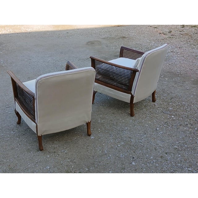 Vintage Louis XV Style Cane and White Fabric Armchairs, 1950, Set of 2 For Sale - Image 6 of 10