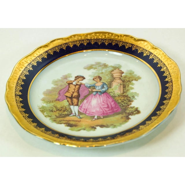 French Limoges Fine Porcelain Plate Hand Painted With French Fragonard Romantic Scene For Sale - Image 3 of 7