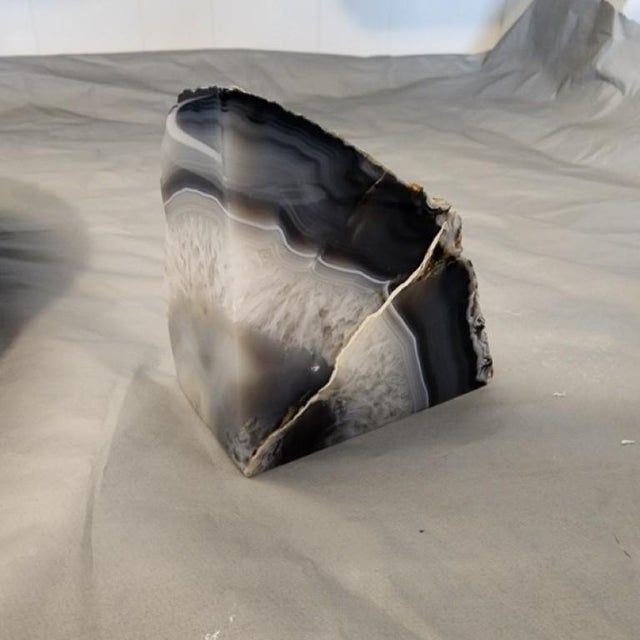 1970s 1970s Polished Brazilian Grey Agate Specimen Bookend For Sale - Image 5 of 17