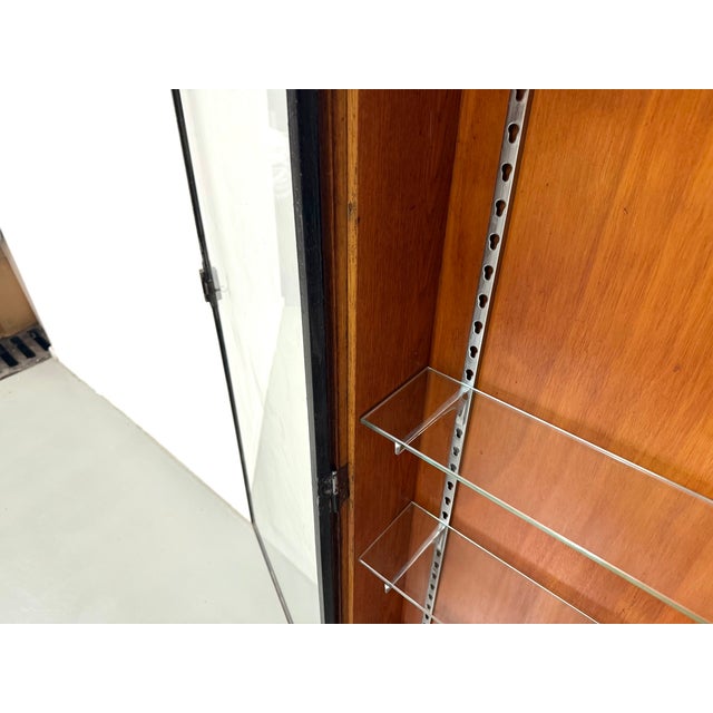 Wall-Mounted Oak and Glass Display Case from Siegel Paris, 1950 For Sale - Image 9 of 18