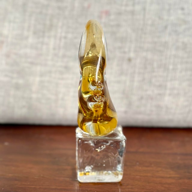 1970s Vintage Murano-Style Glass Fish Sculpture – Amber on Ice Base For Sale - Image 5 of 10