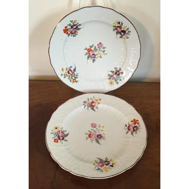 Modern Early 19th Century English Coalport Porcelain Plates with Floral Sprig Decoration - A Pair For Sale - Image 3 of 10