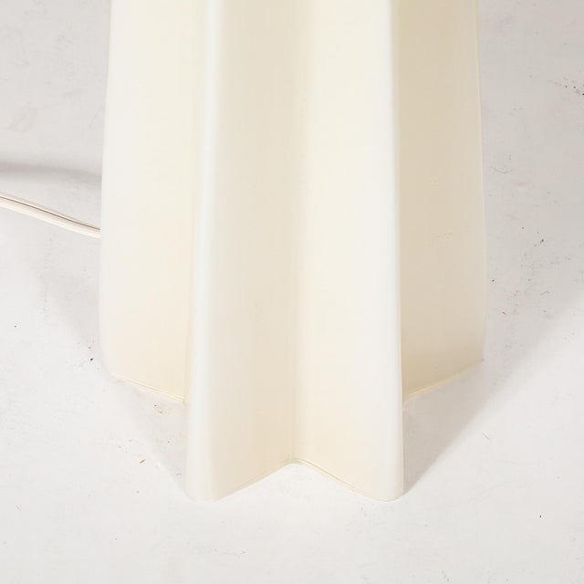 Pair of Modernist Hand Blown Murano Pearlescent Sculptural X-Form Table Lamps For Sale - Image 18 of 18