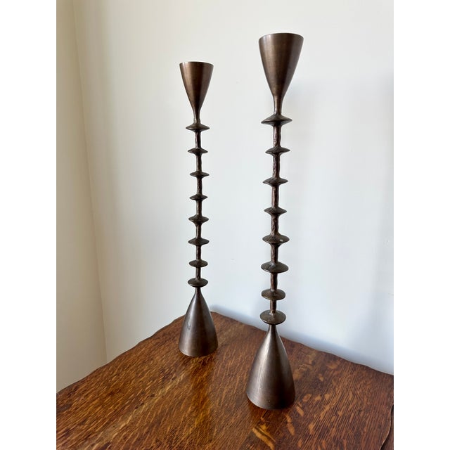 Large Vintage Brutalist Hand Forged Brass Candlesticks, 1960s, Set of 2 For Sale - Image 9 of 17