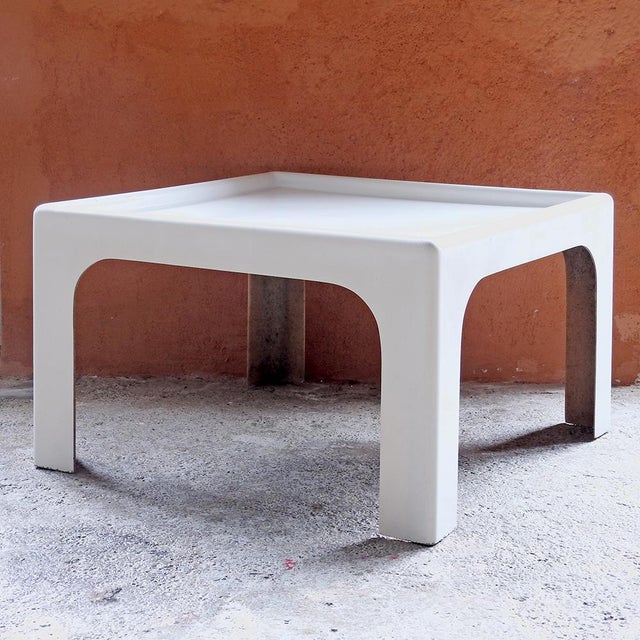 Vintage Space Age French Fiberglass Coffee Table, 1960s For Sale - Image 15 of 15
