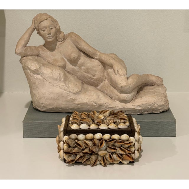 Beige Vintage Palm Beach Style Rectangular Encrusted Shell Box in Neutral Palette For Sale - Image 8 of 18