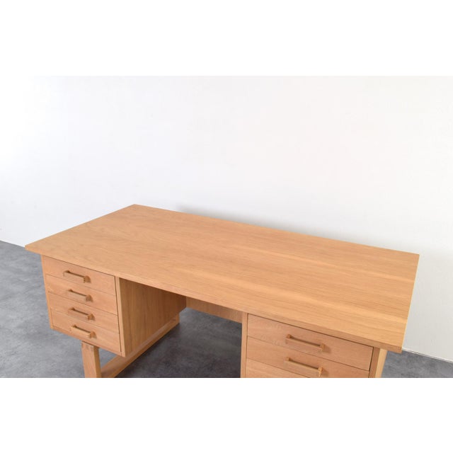 Mid-Century Oak Freestanding Desk by Torben Valeur and Henning Jensen for Dyrlund, 1960s For Sale - Image 15 of 18