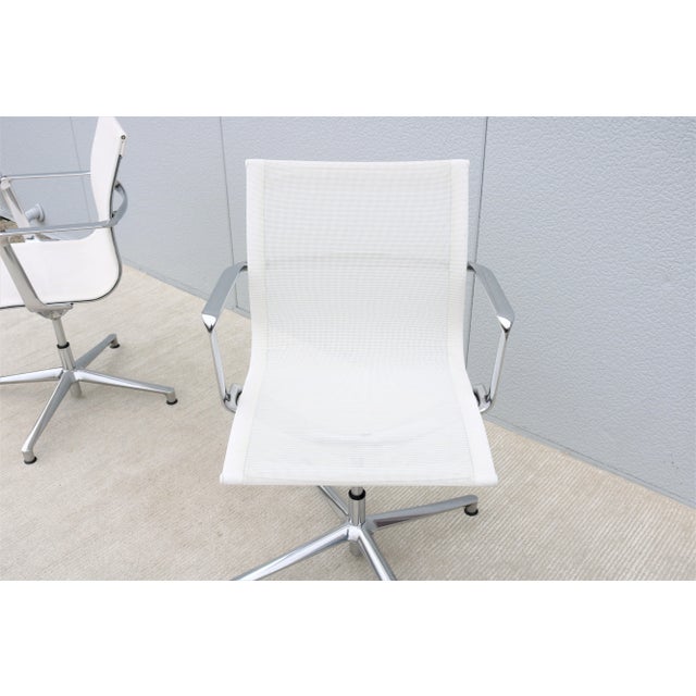Mid-Century Modern Style Icf Office Una Aluminum & Mesh Swivel Armchairs, a Pair For Sale - Image 9 of 13