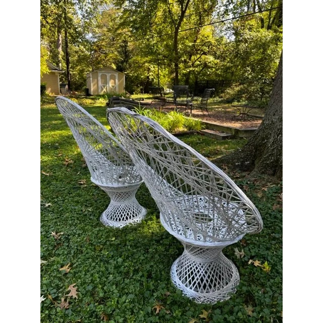 Mid 20th Century Russell Woodard MCM Spun Fiberglass Peacock Chairs - A Pair For Sale - Image 5 of 12