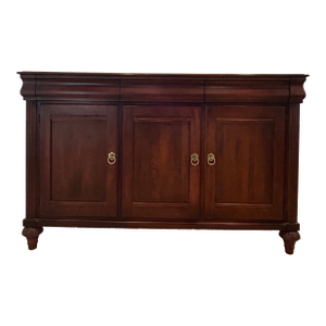 Late 20th Century Ethan Allen British Colonial Carved Maple Buffet