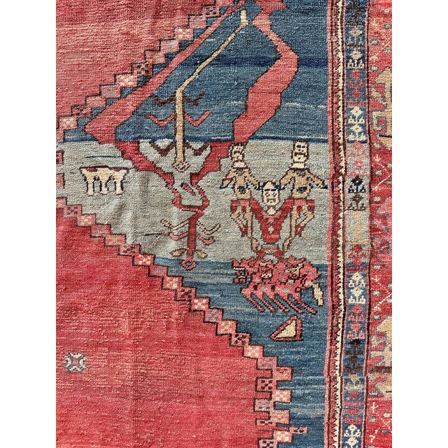 Antique Persian Serapi Carpet, Handmade Wool Oriental Rug, Ivory Rust Light Blue For Sale - Image 14 of 18