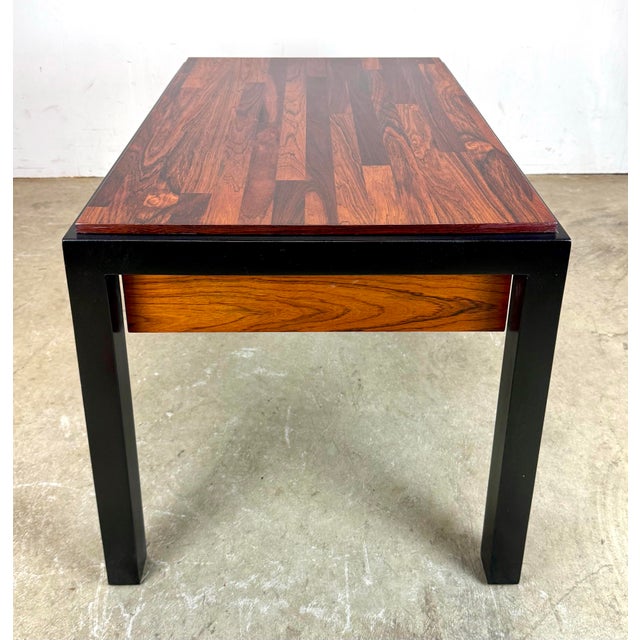 Mid-Century Modern Mid Century Modern Rosewood and Ebonized Wood Side Table by Founders Furniture For Sale - Image 3 of 12