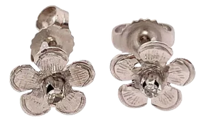14 Karat White Gold Flower Stud Earrings With Round Diamond