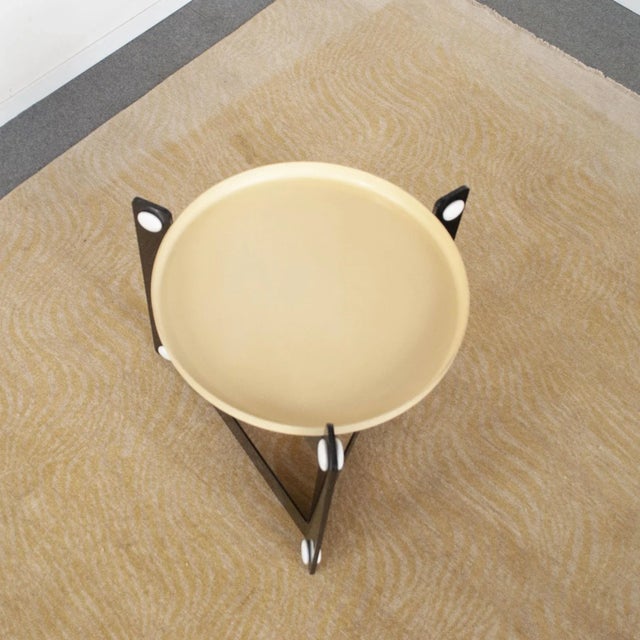 Mid-Century Modern Space Age Bar Trolley by Luigi Massoni for Guzzini, 1970s For Sale - Image 3 of 9