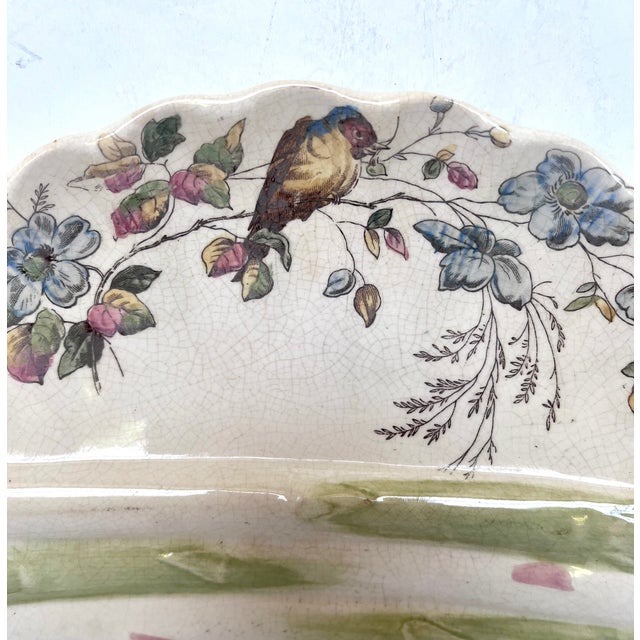 Late 19th Century 1890s English Majolica Shell Shape Asparagus Plate For Sale - Image 5 of 11