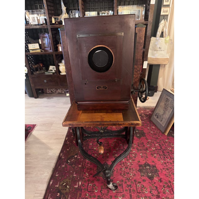 Antique Century No. 9a Studio Camera With Dallmeyer 3a Lens, Stand & Sliding Carriage [Dw] For Sale - Image 9 of 12