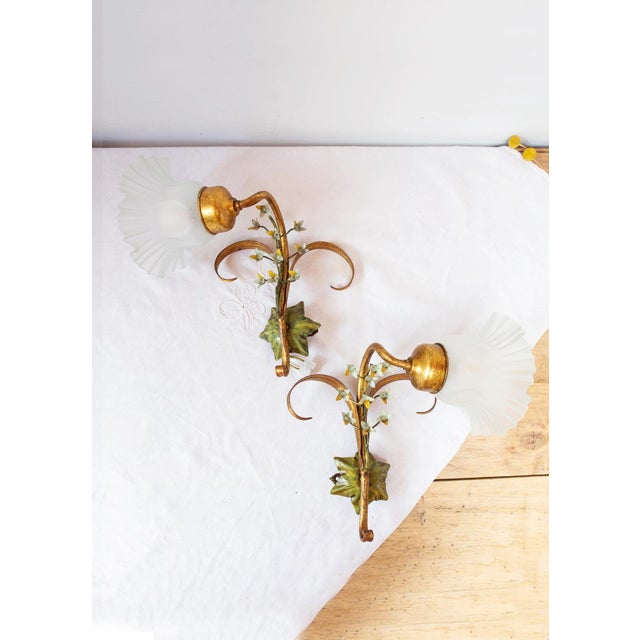 1980s Italian Metal Wall Sconces with Flowers and Tulips, 1980s, Set of 2 For Sale - Image 5 of 10