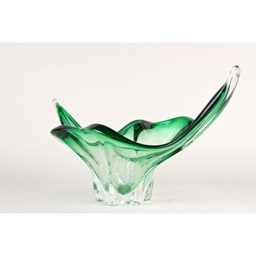 Mid-Century Modern Murano Glass Bowl in Green & Clear Tones, Italy, 1960s For Sale - Image 4 of 17