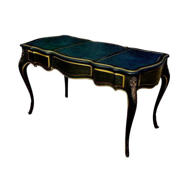 Late 20th Century Vintage Drexel Heritage Et Cetera Louis XV French Provincial Black Lacquer Writing Desk With Tooled Leather Top | Bureau Plat Executive Desk For Sale - Image 5 of 17