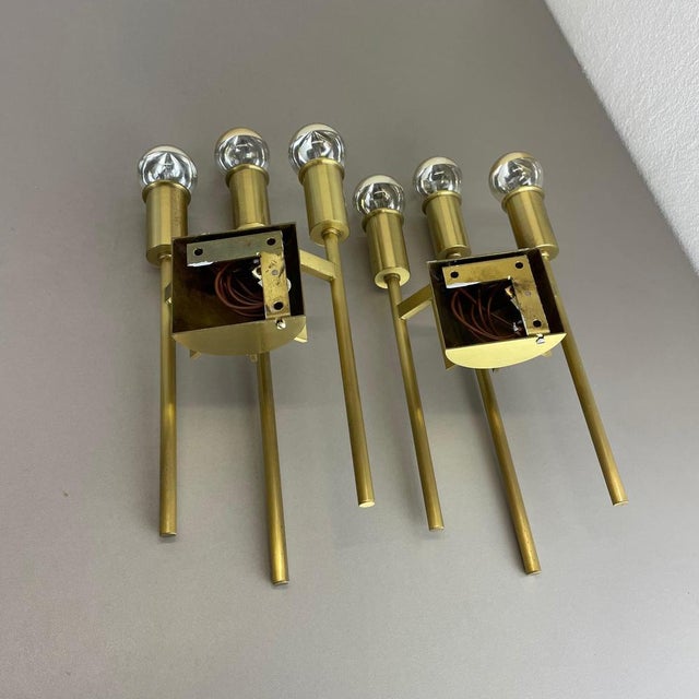 Italian Brass Theatre Wall Light Sconces in the style of Gio Ponti, Stilnovo, Italy, 1970s, Set of 2 For Sale - Image 14 of 18