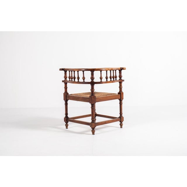 Antique Walnut Corner Chair with Spindle Back and Straw Seat, 1890s For Sale - Image 5 of 12