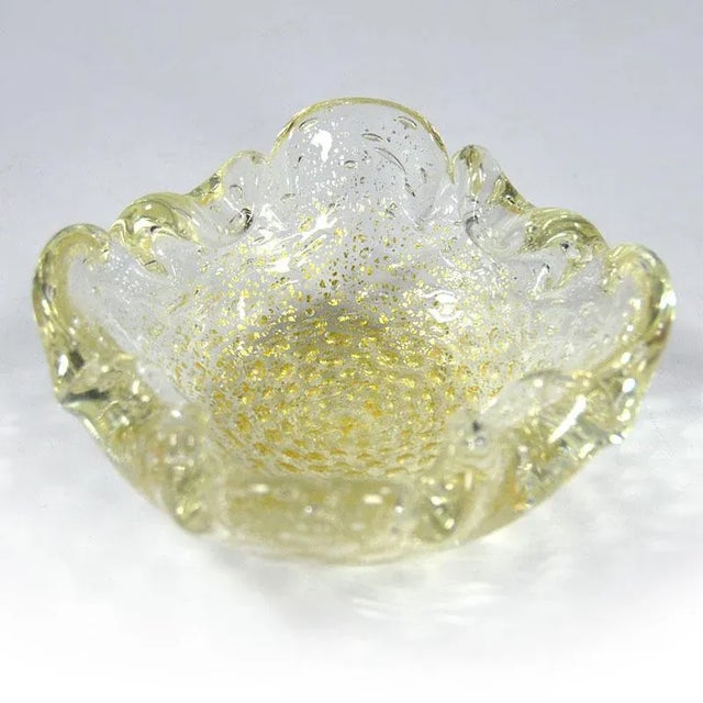 Venini Mid-Century Italian Decorative Yelow Bullicante Murano Glass Bowl, 1960s For Sale - Image 4 of 10