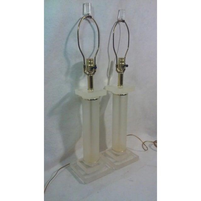 Karl Springer Karl Springer Attributed Lamps Lucite Column Table Lamps Hollywood Regency For Sale - Image 4 of 9