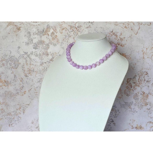 Metal Lavender Chatoyant Kunzite Necklace With Vintage Crystal Clasp For Sale - Image 7 of 10