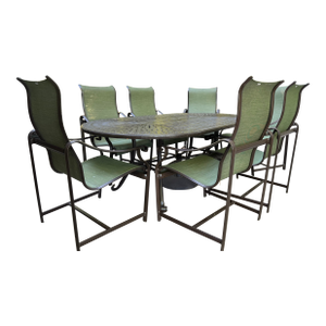 Brown Jordan Outdoor Table With Eight Chairs