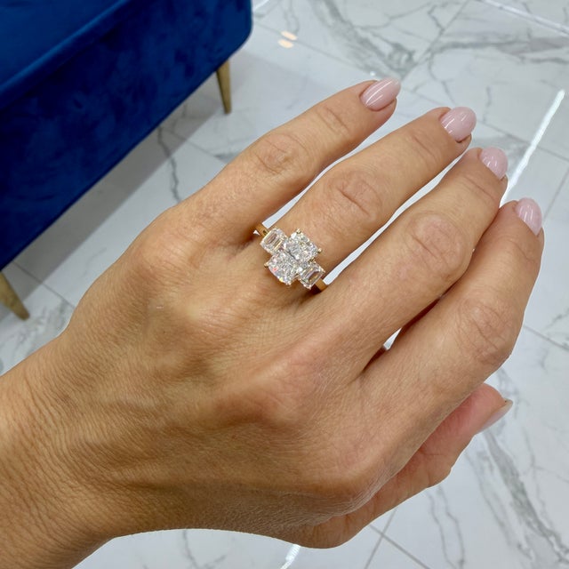 18k Yellow Gold 3.59ctw Cushion Cut Lab Grown Diamond Tree-Stone Engagement Ring, Size 7.75 For Sale - Image 9 of 9