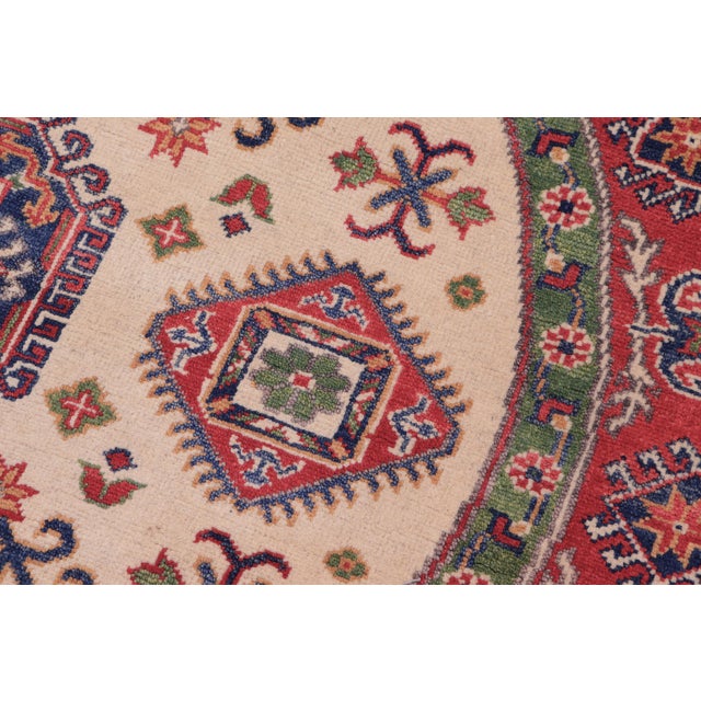 Shabby Chic Shabby Chic Tribal Kazak Ivory/Red Wool Round Rug- 4'9''x4'11'' For Sale - Image 3 of 7