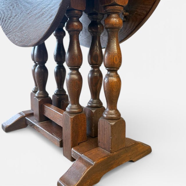 Mid-20th Century English William and Mary Style Oak Dropleaf Side Table For Sale - Image 9 of 9