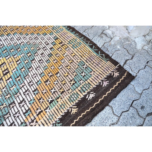1960s Oversize Turkish Handmade Vintage Rug For Sale - Image 9 of 11