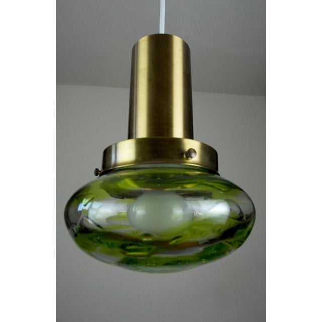 Handblown Glass & Brass Pendant Lights attributed to Paul Kedelv for Flygsfors, Sweden, 1970s, Set of 2 For Sale - Image 15 of 15