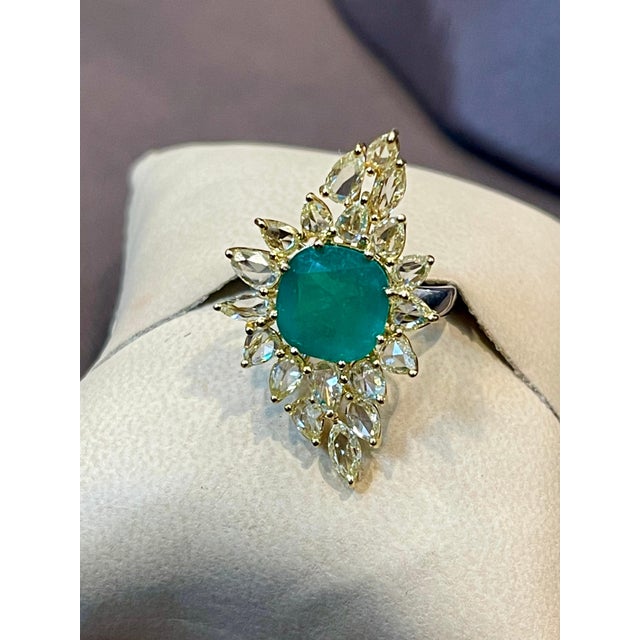 5.82 Ct Natural Colombian Cushion Cut Emerald & 3 Ct RoseCut Diamond Ring 18 Kt For Sale In New York - Image 6 of 8