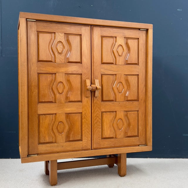 French Cabinet by Guillerme & Chambron for Votre Maison, 1950s For Sale - Image 8 of 8