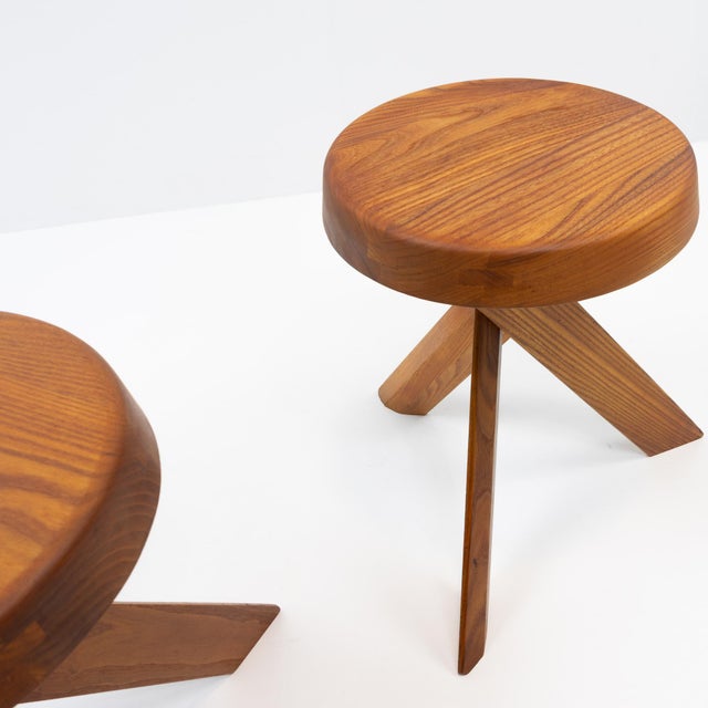 Wood S31 Stools in Elm by Pierre Chapo, 1980s, Set of 2 For Sale - Image 7 of 11