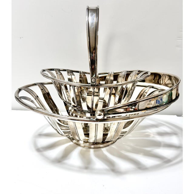 Silver Vintage Silverplate Swing Handle Basket Set – Footed Openwork Serving Baskets – Mid Century Tabletop / Fruit / Bread Display For Sale - Image 8 of 10