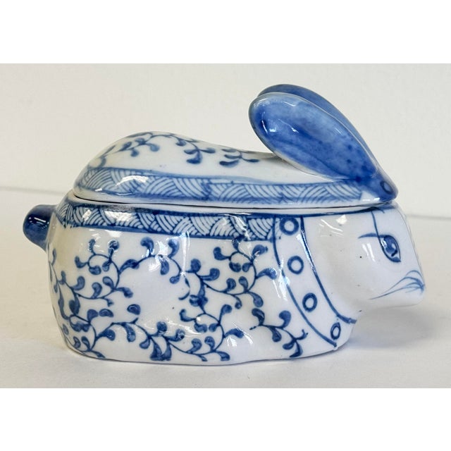 Mid 20th Century Vintage Blue and White Ceramic Floral Bunny Rabbit Lidded Box For Sale - Image 5 of 8