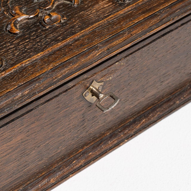 1900s French Dark Brown Renaissance Carved Wood Box For Sale - Image 13 of 15